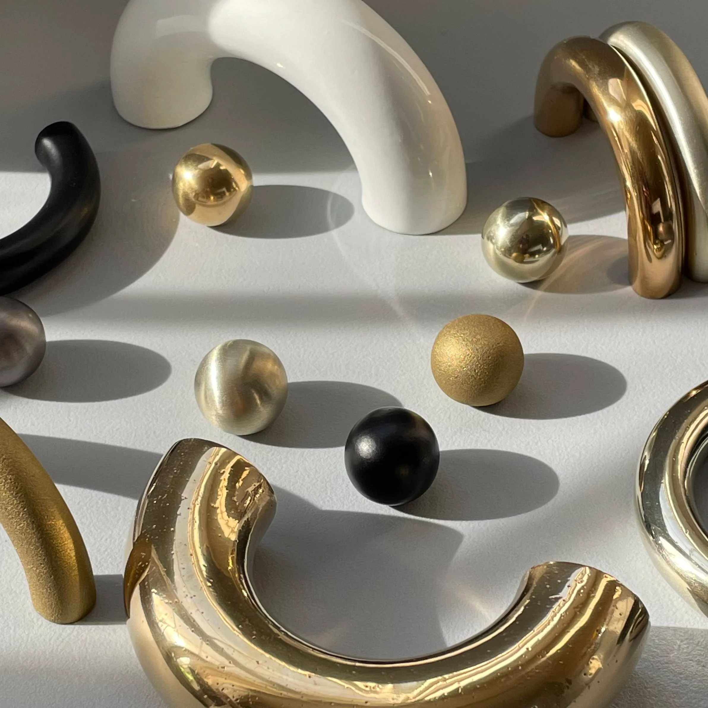 Cercle Pull Thin - Rockland Interiors Inc.
