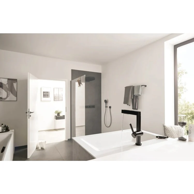 Lavatory Faucet Finoris 230 1 Lever ADA WaterSense Brushed Black Chrome 1.2 Gallons per Minute Deck Fixed Less Drain 1 Hole Quick Clean ComfortZone EcoRight - Rockland Interiors Inc.